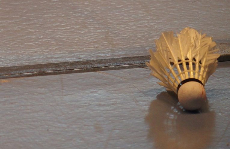 fermeture badminton volant